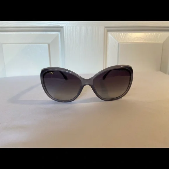 ?$650. Chanel Top of the line Iconic “Bijou” Trans. Gray  display picture 1